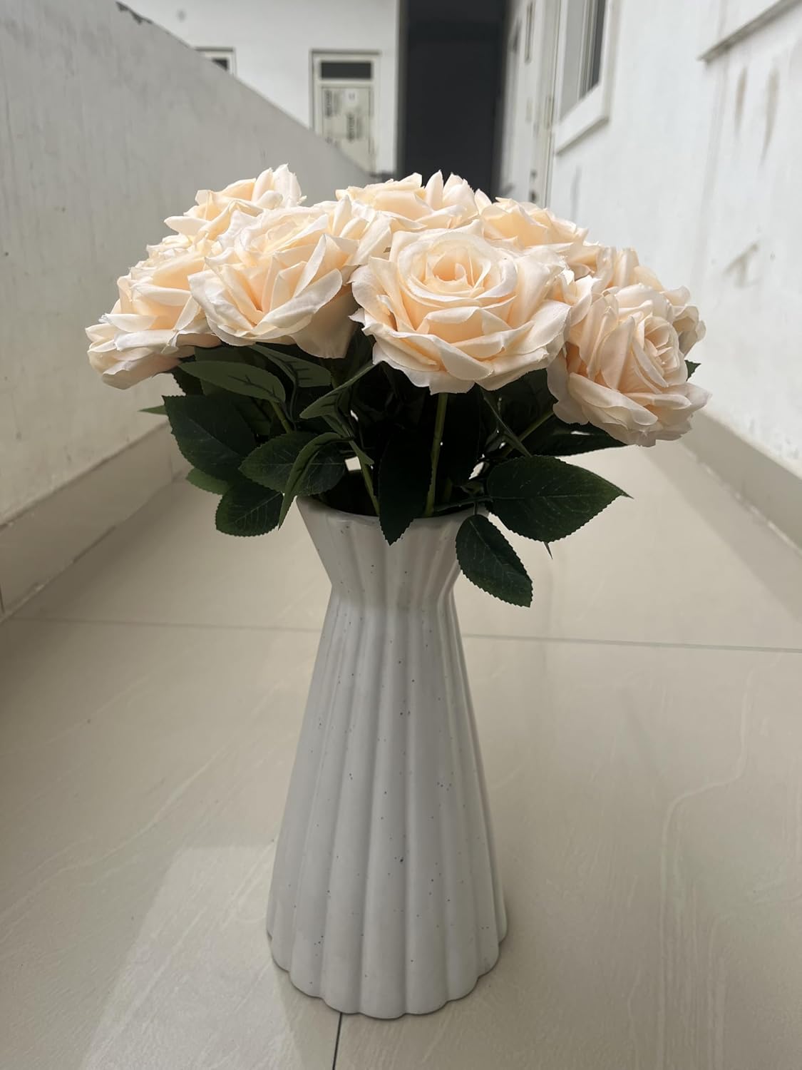 Inflora Decor Cream Faux Rose Set of 16 – Realistic Long Stem Artificial Flowers